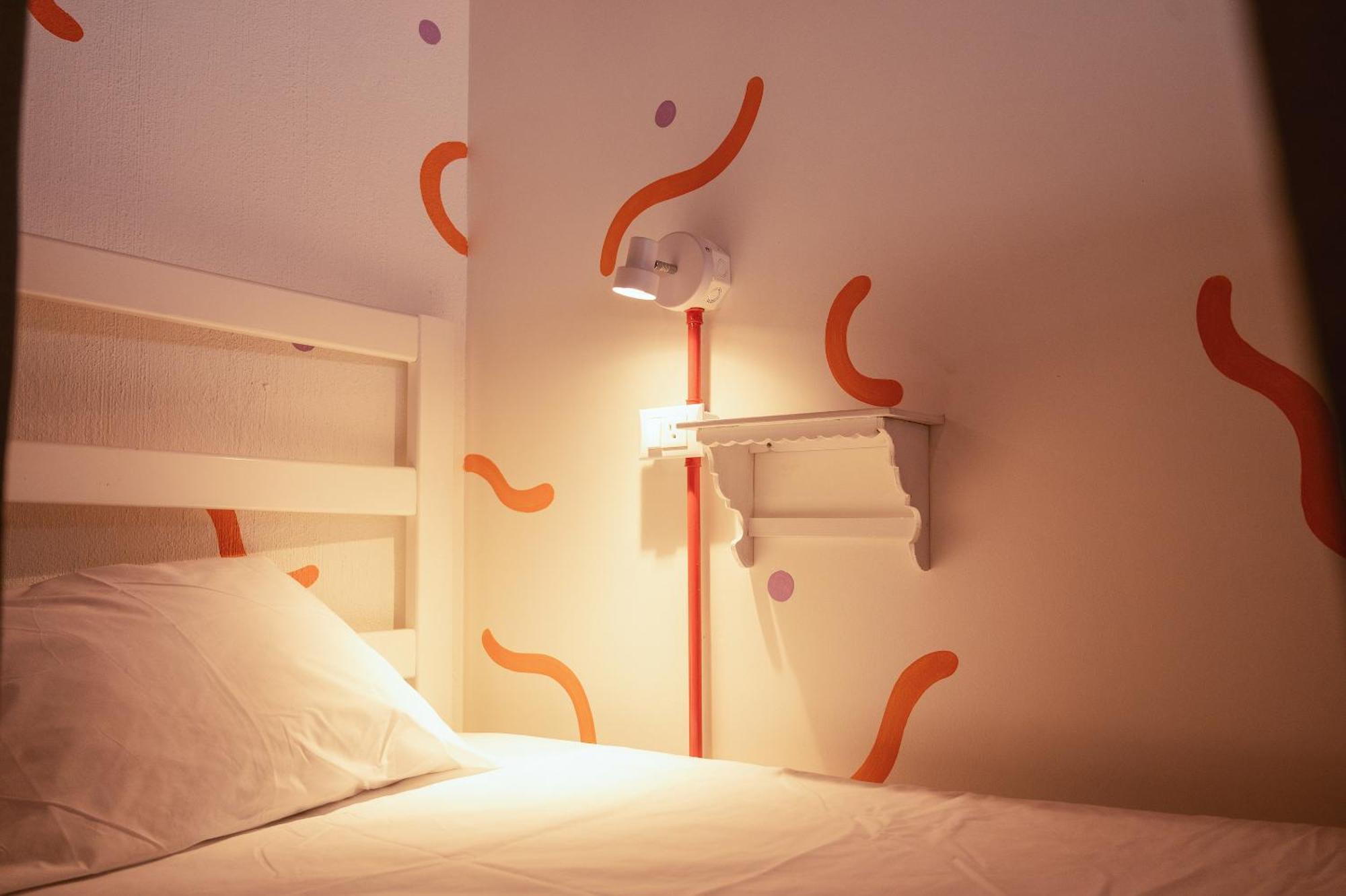 Macarena Hostel Флорес Экстерьер фото